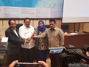 Fadli Zon Lantik Pimpinan Baru Komisi II dan Baleg