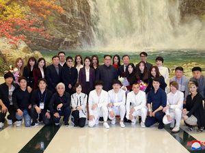 Ketika Kim Jong Un dan Publik Korea Utara Jatuh Cinta pada K-Pop