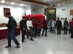 Daftar Tokoh yang Wafat Akibat Corona di Awal Juli