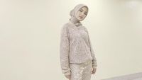 Foto: Deretan Artis Berhijab di Indonesia Fashion Week 2018