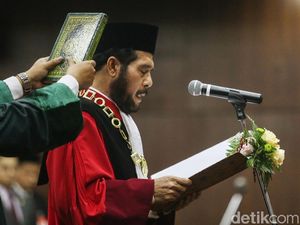 Jadi Ketua MK, Anwar Usman Kantongi Gaji Rp 121 Juta/Bulan Jadi Ketua MK, Anwar Usman Kantongi Gaji Rp 121 Juta/Bulan