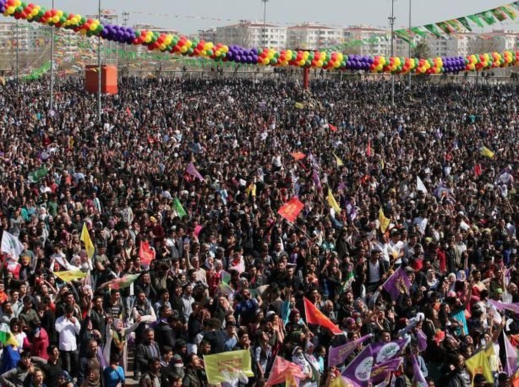 Uniknya Tahun Baru Bangsa Persia, Ada di Musim Semi Uniknya Tahun Baru Bangsa Persia, Ada di Musim Semi