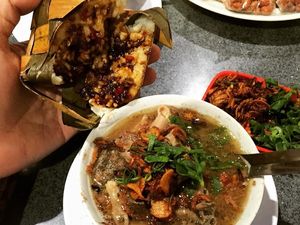 Sedap Berempah Coto Makassar Pilihan Netizen untuk Makan Siang