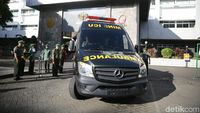 Mobil Ambulans untuk RSPAD Gatot Subroto