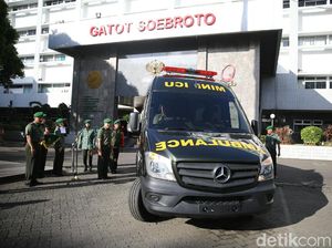 Mobil Ambulans untuk RSPAD Gatot Subroto