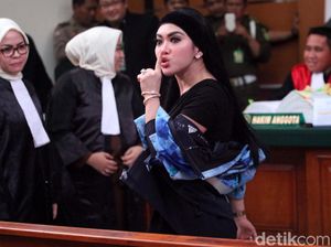 Pengacara Korban Bantah Syahrini Kunci Terkuaknya Kasus First Travel Pengacara Korban Bantah Syahrini Kunci Terkuaknya Kasus First Travel