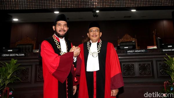 Duet Anwar Usman dan Aswanto Pimpin MK