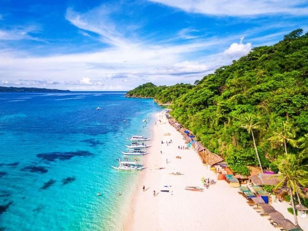 Boracay Dulu Rusak karena Wisata, Kini Mati karena Pandemi Boracay Dulu Rusak karena Wisata, Kini Mati karena Pandemi