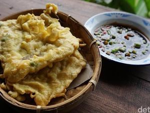 Bikin Ngiler! Para Netizen Sarapan dengan Tempe Mendoan Hangat