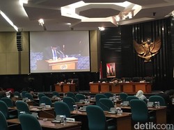 PDIP Kritik Anies-Sandi Lewat Pantun di Paripurna DPRD DKI