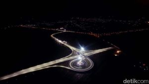 Indahnya Siang dan Malam Tol Ngawi-Kertosono Dilihat dari Udara