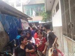 Korban Kebakaran Jembatan Besi Panik Asap Kembali Muncul