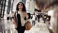 13 Airport Style Artis Indonesia, Mewah Bawa Tas Ratusan Juta