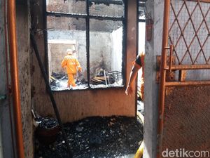 Konfeksi Penyebab Kebakaran di Jembatan Besi Tak Berizin Konfeksi Penyebab Kebakaran di Jembatan Besi Tak Berizin