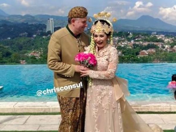 Baby Margaretha Resmi Menikah, Syahrini Bersaksi di Sidang First Travel