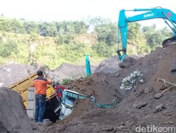 4 Truk Tertimbun Longsor di Gunung Merapi