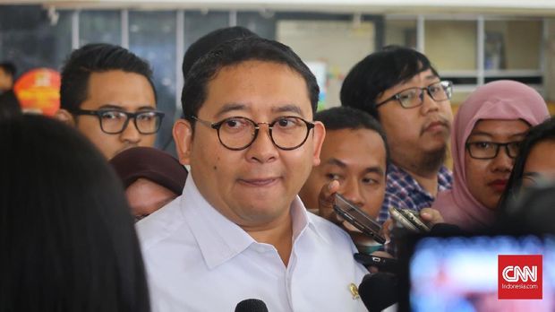 Fadli Zon meminta Ketua MK Anwar Usman bebas dari kepentingan politik