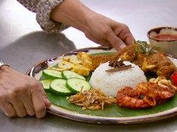 Mantan PM Ikut Komentari Soal Rendang Ayam di MasterChef UK