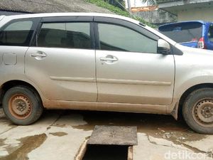 Pembunuh Sopir Go-Car Sembunyikan Mobil Rampasan di Rumah Pacar Pembunuh Sopir Go-Car Sembunyikan Mobil Rampasan di Rumah Pacar