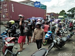 Ratusan Sopir Opang Cibadak Sukabumi Sweeping Ojol