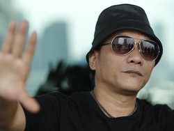 Keluar Pesantren, Iwa K Kembali Bermusik dengan Energi Baru