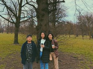 Jelang Sidang Putusan Cerai, Vero Ajak 2 Anaknya ke London Jelang Sidang Putusan Cerai, Vero Ajak 2 Anaknya ke London