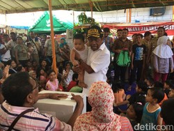 Mensos Dicurhati Korban Kebakaran Taman Kota