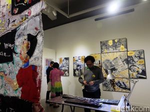 Kreatif! Komik-komik Ini Dipajang Bak Karya Seni Kontemporer Kreatif! Komik-komik Ini Dipajang Bak Karya Seni Kontemporer