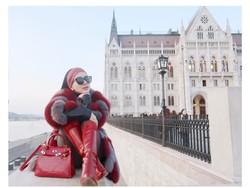 Harga Tiket Konser Syahrini Sentuh Rp 25 Juta, Apa Fasilitasnya?