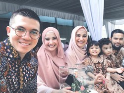 Ikuti Jejak Sang Kakak, Shireen Sungkar Rambah Dunia Mode