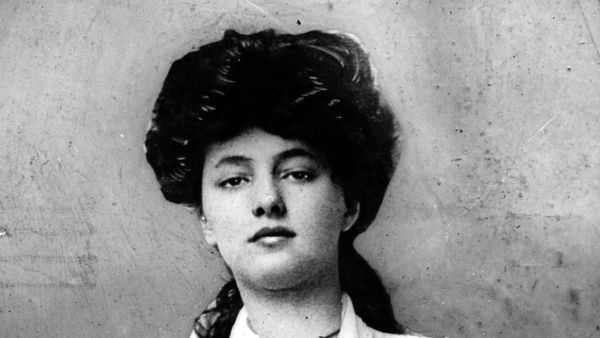 Jadul Banget, Inilah Supermodel Pertama di Dunia