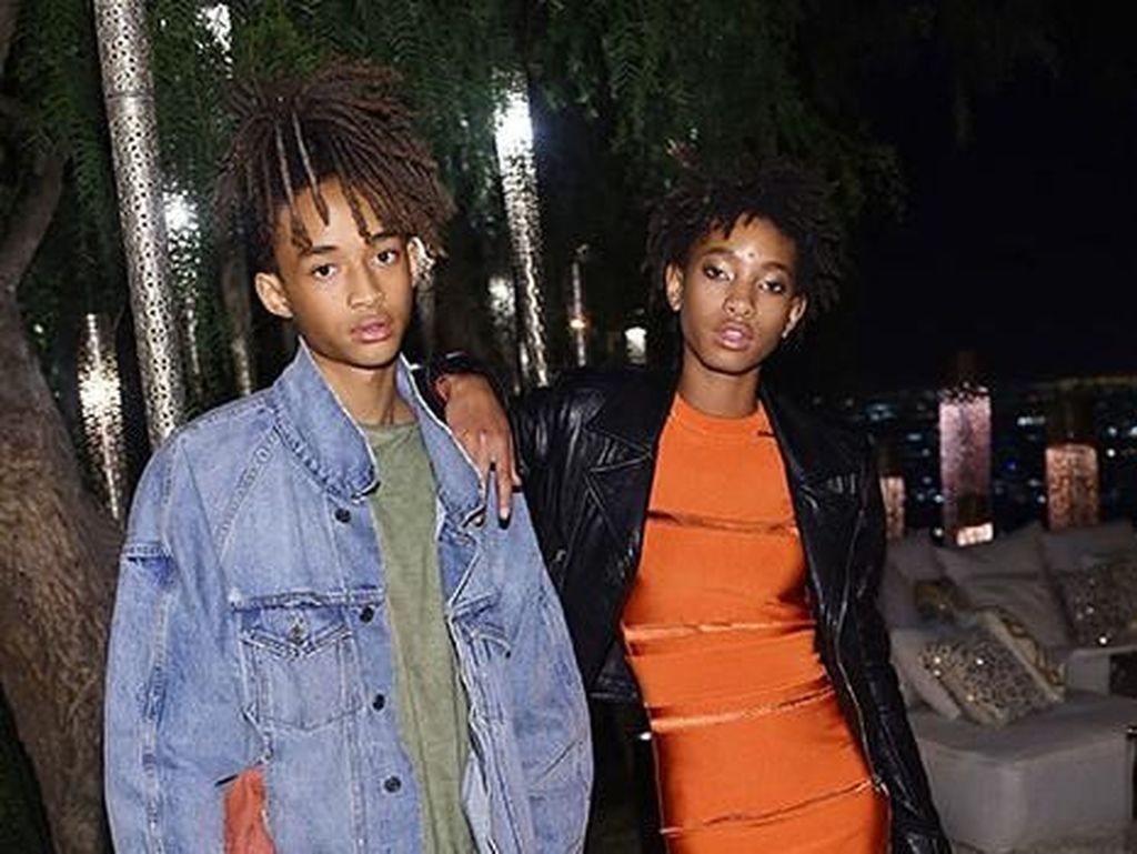 Jada Pinkett Jelaskan Alasan Jaden Smith Pindah dari Rumah Jada Pinkett Jelaskan Alasan Jaden Smith Pindah dari Rumah