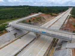 Lahan dan Cuaca Jadi Kendala Proyek Tol Pertama di Kalimantan