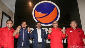 Foto: Sekjen PDIP Bertemu Sekjen NasDem, Bahas Apa?