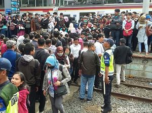 Kereta Bandara Dianggap Ganggu Jadwal KRL, Railink: Kami Sudah Koordinasi Kereta Bandara Dianggap Ganggu Jadwal KRL, Railink: Kami Sudah Koordinasi