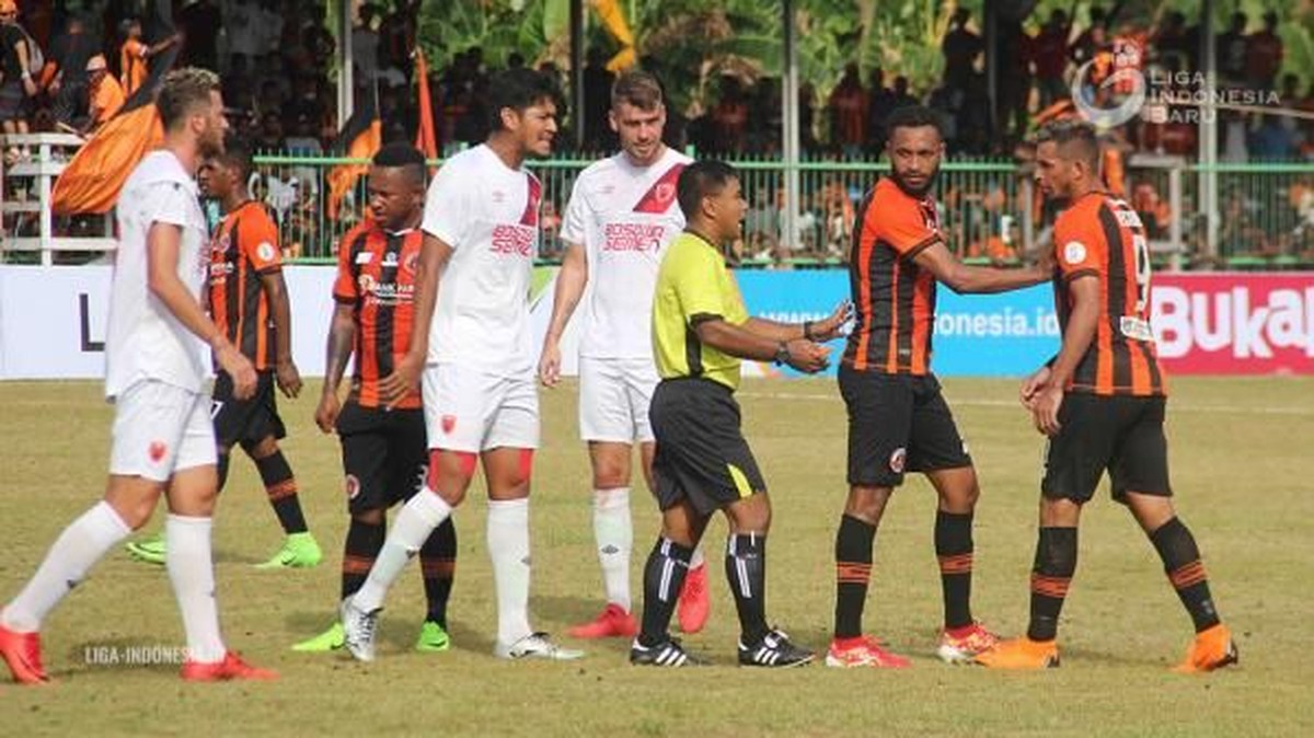 Pelatih PSM mengeluhkan kondisi lapangan pertandingan usai menyambangi Perseru Serui (Foto: dok: Liga-Indonesia.id)