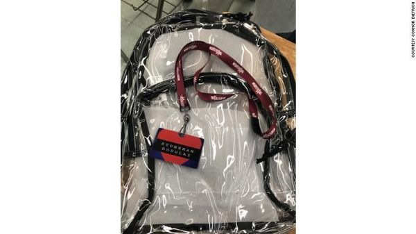 Usai Penembakan di Florida, Murid Wajib Pakai Tas Transparan