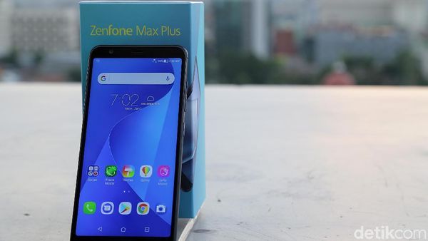 Unboxing Asus Zenfone Max Plus