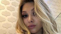 Perkenalkan istri pemain andalan Manchester City, Kevin De Bruyne. Dia bernama Michele Lacroix. (Foto: Instagram)