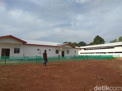 Tower Crane Masih Nganggur di Proyek Rumah DP Rp 0 Pondok Kelapa