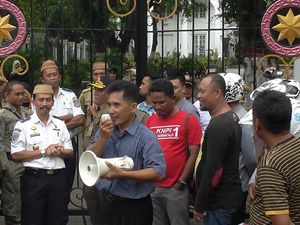 Pengemudi Bentor Gorontalo Demo Tolak Kehadiran Grab