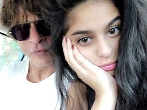 Kebersamaan Shah Rukh Khan dengan Sang Putri di Pertandingan Kriket