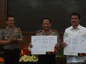 Kapolri Pamer Keberhasilan Promoter di Hadapan Menpan RB Kapolri Pamer Keberhasilan Promoter di Hadapan Menpan RB