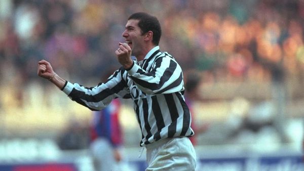 Zidane (Juga) Adalah Legenda Juventus