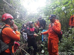 Pencarian Suminah yang Hilang di Gunung Slamet Dilanjutkan Besok