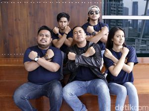 Narkoba hingga Satria Piningit, Pesan Pandji Pragiwaksono di Partikelir