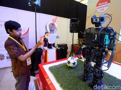 Sistem Teknologi Industri 4.0 Unjuk Gigi di IIS 2018