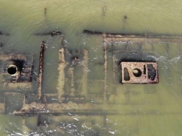 Foto: Bangkai Kapal Perang Sipil AS Tertangkap Kamera Drone