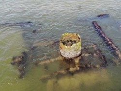 Bangkai Kapal Era Perang Sipil Tertangkap Kamera Drone di AS