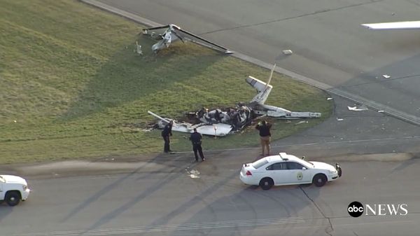 Foto: Tabrakan Antarpesawat di Indiana, 2 Petugas Damkar Tewas